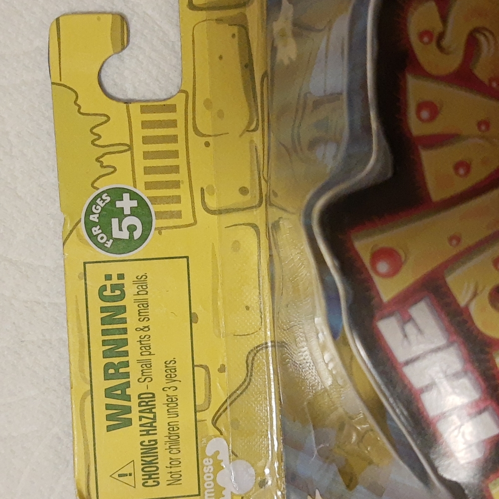 The Ugglys Pet Shop Series 1 Exclusive Slabrador Toy Collectible (Box Damage) - Picture 8 of 13